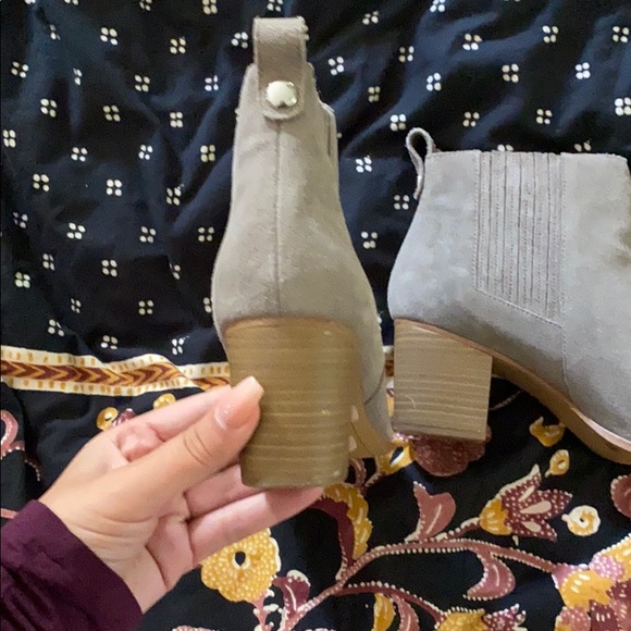 Taupe gray boots with small heel suede 9 1/2 - Picture 6 of 16